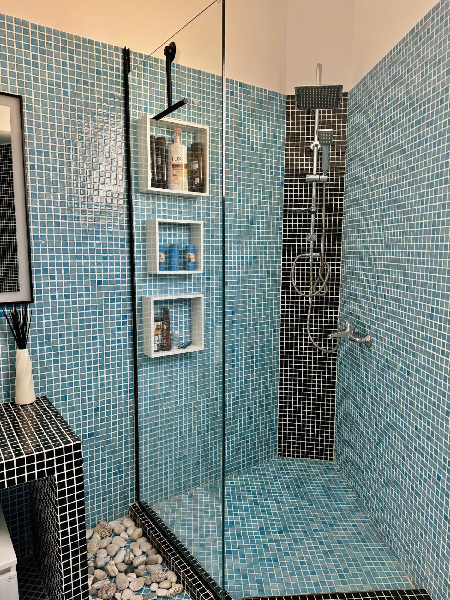 Comfy Blue Sarande Apartment Bagian luar foto